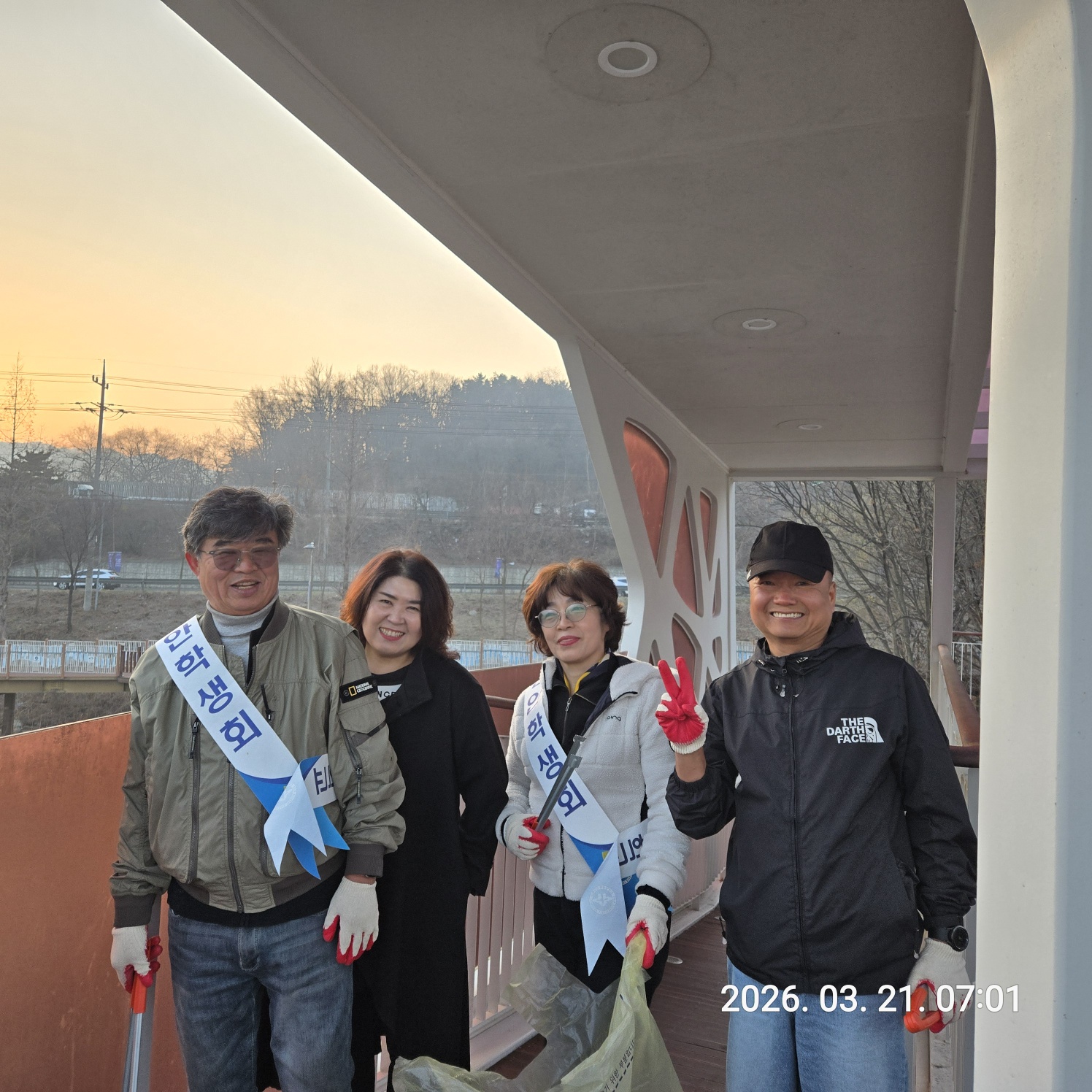 전망대에서 한컷-4.jpg 첨부 이미지